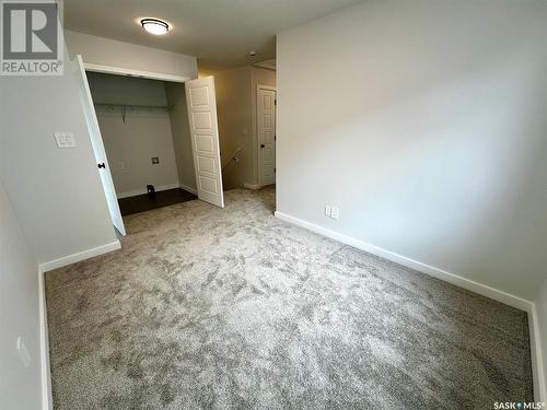 8633 Wheat Crescent, Regina, SK - Indoor Photo Showing Other Room