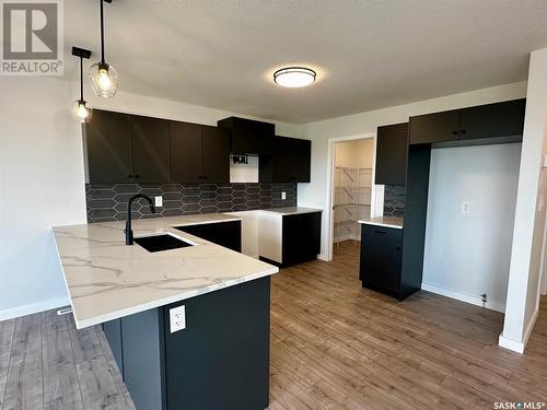 8633 Wheat Crescent, Regina, SK - Indoor Photo Showing Kitchen