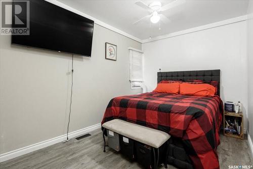 350 Wascana Street, Regina, SK - Indoor Photo Showing Bedroom