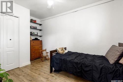 350 Wascana Street, Regina, SK - Indoor Photo Showing Bedroom