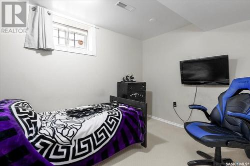 350 Wascana Street, Regina, SK - Indoor Photo Showing Bedroom