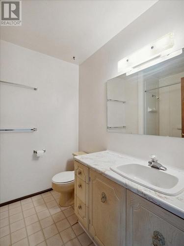 1013 Bridgeview Crescent, Ootischenia, BC - Indoor Photo Showing Bathroom