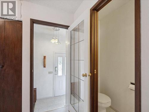 1013 Bridgeview Crescent, Ootischenia, BC - Indoor Photo Showing Bathroom