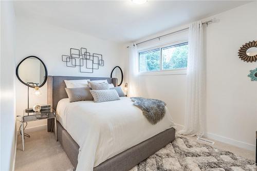 56 Woodman Drive N, Hamilton, ON - Indoor Photo Showing Bedroom