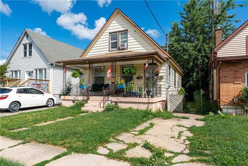 8 Maitland Street, Thorold, ON - Outdoor With Deck Patio Veranda