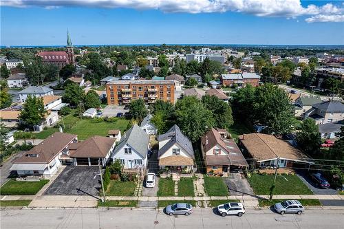 8 Maitland Street, Thorold, ON - Outdoor With View