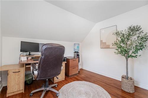 344 East 12Th Street, Hamilton, ON - Indoor Photo Showing Office