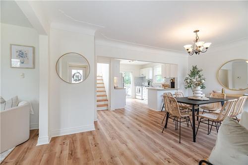 344 East 12Th Street, Hamilton, ON - Indoor Photo Showing Dining Room