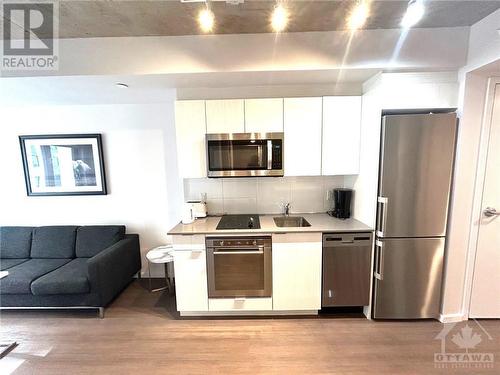 105 Champagne Avenue Unit#1910, Ottawa, ON - Indoor Photo Showing Kitchen With Stainless Steel Kitchen