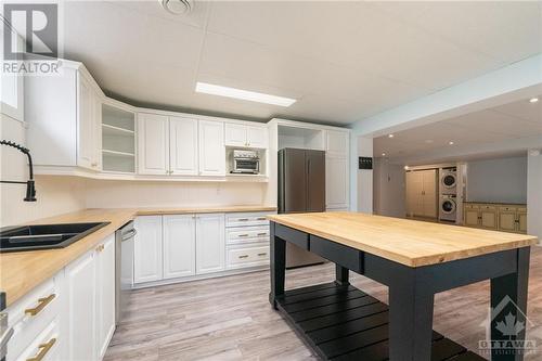 47 St Viateur Crescent, Limoges, ON - Indoor Photo Showing Kitchen With Double Sink