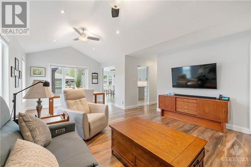 47 St Viateur Crescent, Limoges, ON - Indoor Photo Showing Living Room