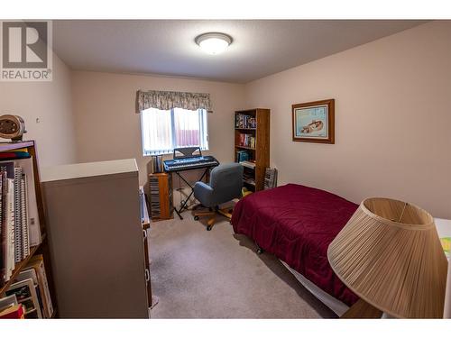 2 Royal Ann Court Unit# 10, Osoyoos, BC - Indoor Photo Showing Bedroom