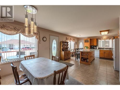 2 Royal Ann Court Unit# 10, Osoyoos, BC - Indoor Photo Showing Dining Room