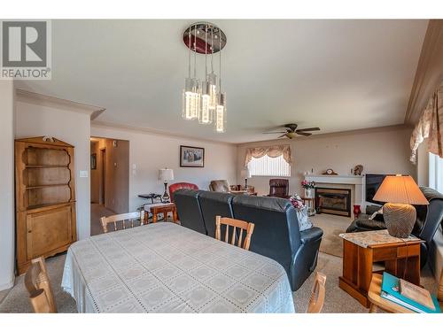 2 Royal Ann Court Unit# 10, Osoyoos, BC - Indoor Photo Showing Dining Room