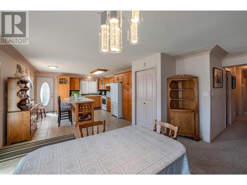 2 Royal Ann Court Unit# 10, Osoyoos, BC - Indoor Photo Showing Dining Room