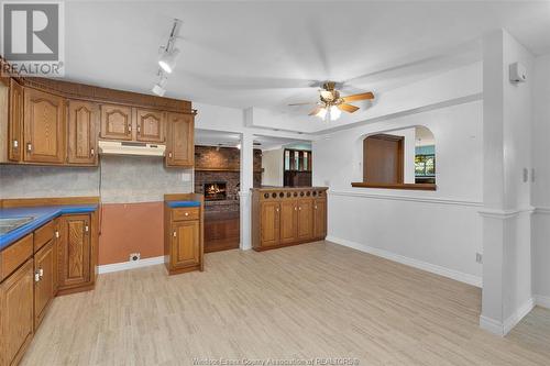 4580 Howard, Windsor, ON - Indoor Photo Showing Kitchen With Double Sink