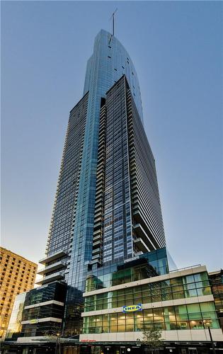 388 Yonge Street|Unit #7116, Toronto, ON - Outdoor With Facade