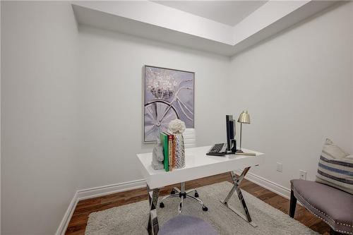 388 Yonge Street|Unit #7116, Toronto, ON - Indoor Photo Showing Office