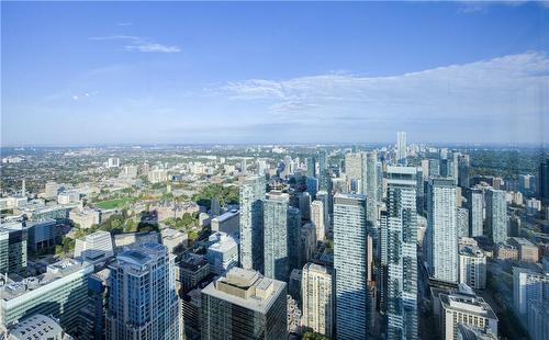 388 Yonge Street|Unit #7116, Toronto, ON - Outdoor With View