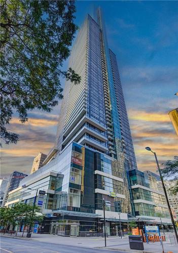 388 Yonge Street|Unit #7116, Toronto, ON - Outdoor