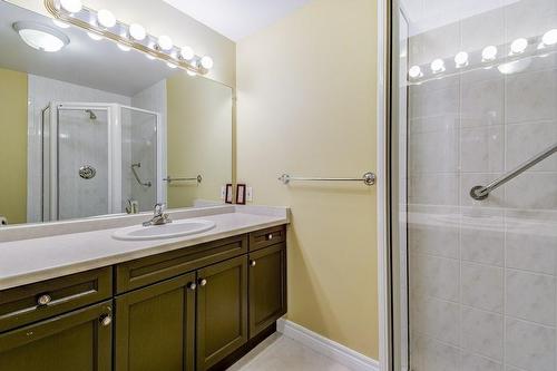 77 Governors Road|Unit #501, Dundas, ON - Indoor Photo Showing Bathroom