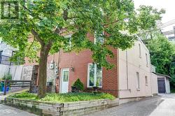 116 PRIMROSE AVENUE  Ottawa, ON K1R 6M3