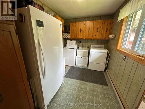 466 Grenfell Road, Timiskaming Remote Area, ON - Indoor Photo Showing Laundry Room