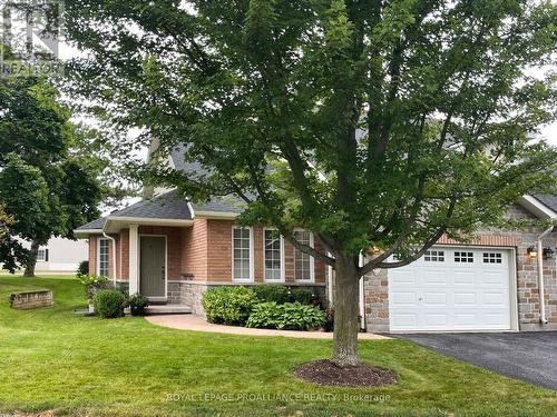 20 Village Crescent, Peterborough (Otonabee), ON - Outdoor With Facade