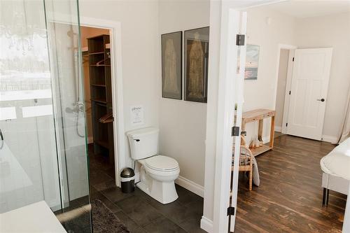 249 Penny Lane, Grande Pointe, MB - Indoor Photo Showing Bathroom