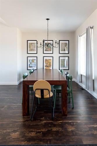 249 Penny Lane, Grande Pointe, MB - Indoor Photo Showing Dining Room