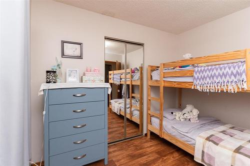 33080 Pth 12 Highway, Steinbach, MB - Indoor Photo Showing Bedroom