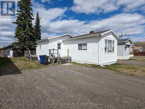 10 Michael Avenue, Timmins (Trailer Parks), ON - Outdoor