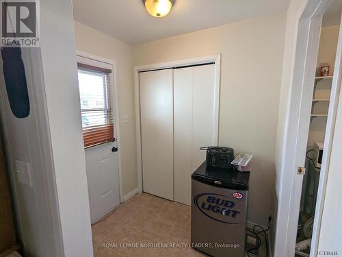 10 Michael Avenue, Timmins (Trailer Parks), ON - Indoor Photo Showing Other Room