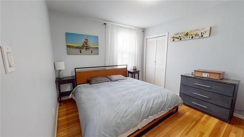 39 Ottawa Street, Carberry, MB - Indoor Photo Showing Bedroom