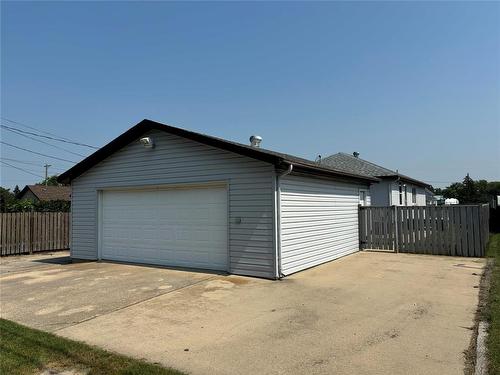 39 Ottawa Street, Carberry, MB - Outdoor With Exterior