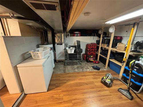 39 Ottawa Street, Carberry, MB - Indoor Photo Showing Laundry Room