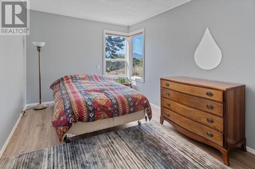 209 27Th  N Avenue, Erickson, BC - Indoor Photo Showing Bedroom