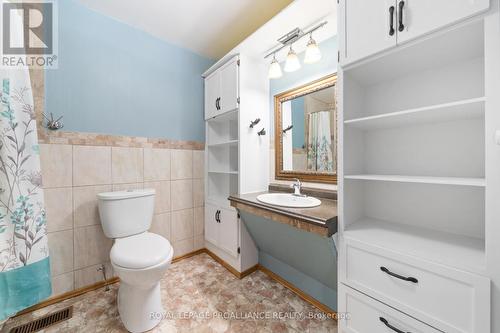 47 Orchard Drive, Belleville, ON - Indoor Photo Showing Bathroom