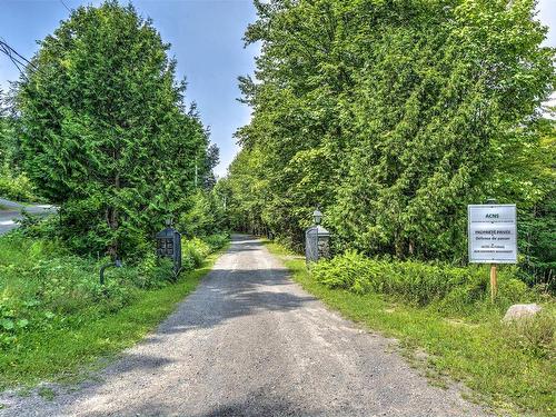 Street - Ch. Des Merisiers, Lantier, QC 