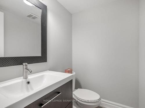 162 Parktree Dr, Vaughan, ON - Indoor Photo Showing Bathroom