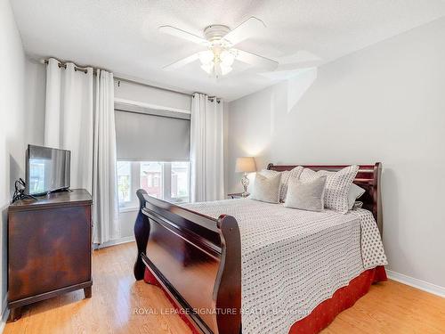 162 Parktree Dr, Vaughan, ON - Indoor Photo Showing Bedroom