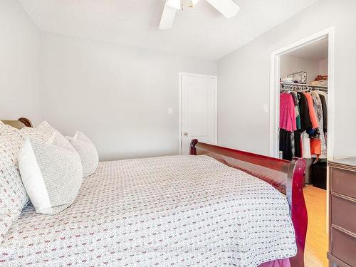 162 Parktree Dr, Vaughan, ON - Indoor Photo Showing Bedroom