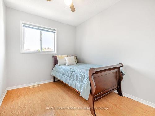 162 Parktree Dr, Vaughan, ON - Indoor Photo Showing Bedroom