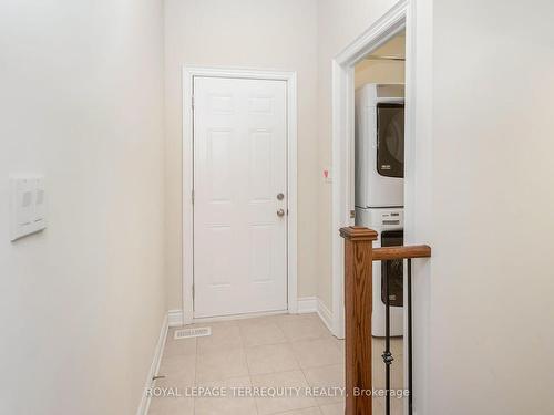 35 Prairie Creek Cres, Brampton, ON - Indoor Photo Showing Other Room