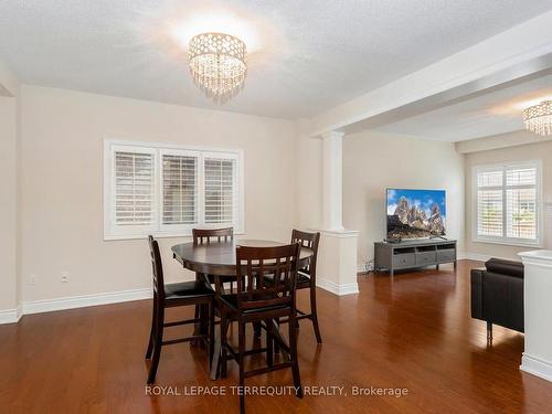 35 Prairie Creek Cres, Brampton, ON - Indoor Photo Showing Dining Room