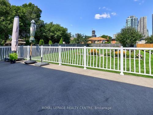 71 Fairview Rd W, Mississauga, ON - Outdoor