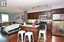 660 - 209 Fort York Boulevard, Toronto, ON  - Indoor Photo Showing Kitchen 