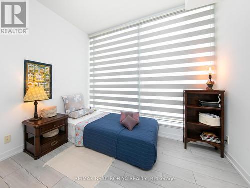 1503 - 898 Portage Parkway, Vaughan, ON - Indoor Photo Showing Bedroom