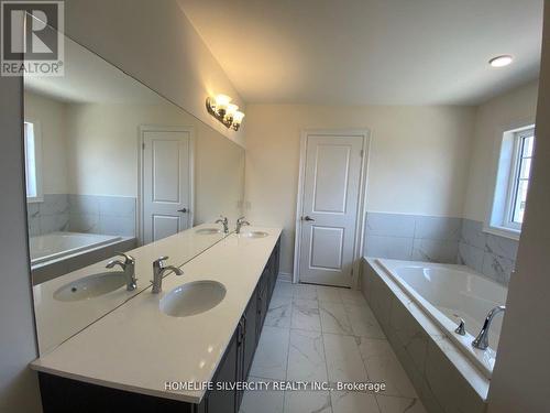 2201 Lozenby Street, Innisfil (Alcona), ON - Indoor Photo Showing Bathroom