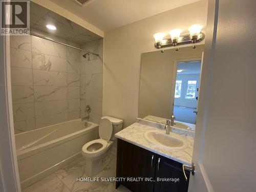 2201 Lozenby Street, Innisfil, ON - Indoor Photo Showing Bathroom